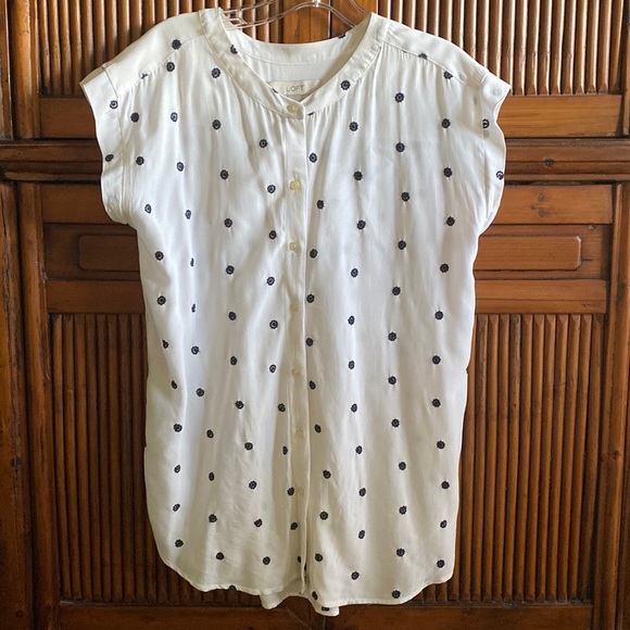 LOFT Tops - Women’s Loft Capped Sleeved Blouse